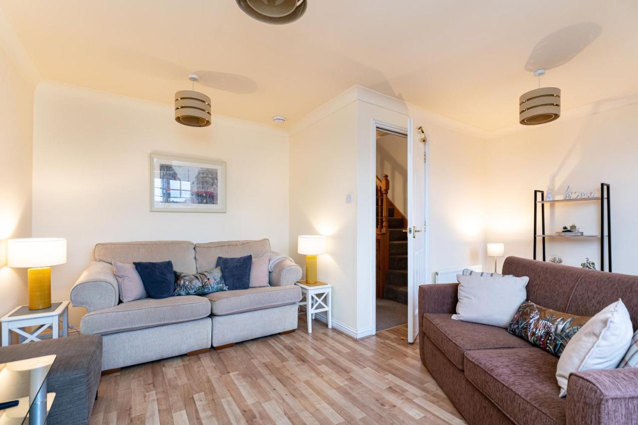 4 Bedroom Townhouse In Stirling Eksteriør bilde