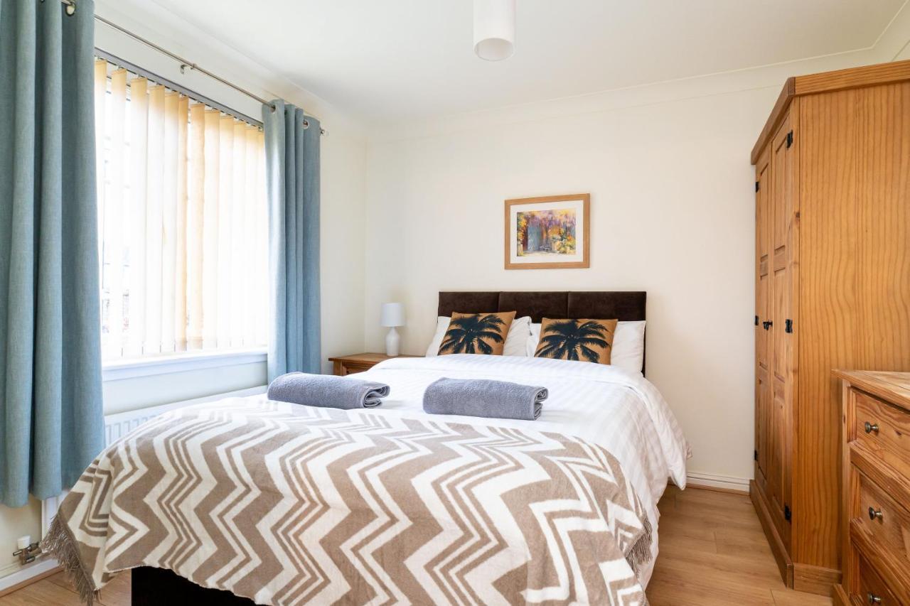 4 Bedroom Townhouse In Stirling Eksteriør bilde